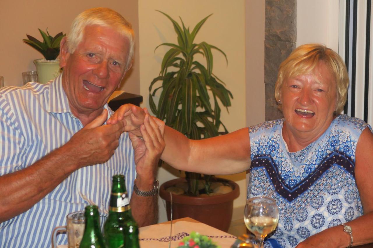 Jasmine & * Agios Stefanos Avliotes (Corfu)
