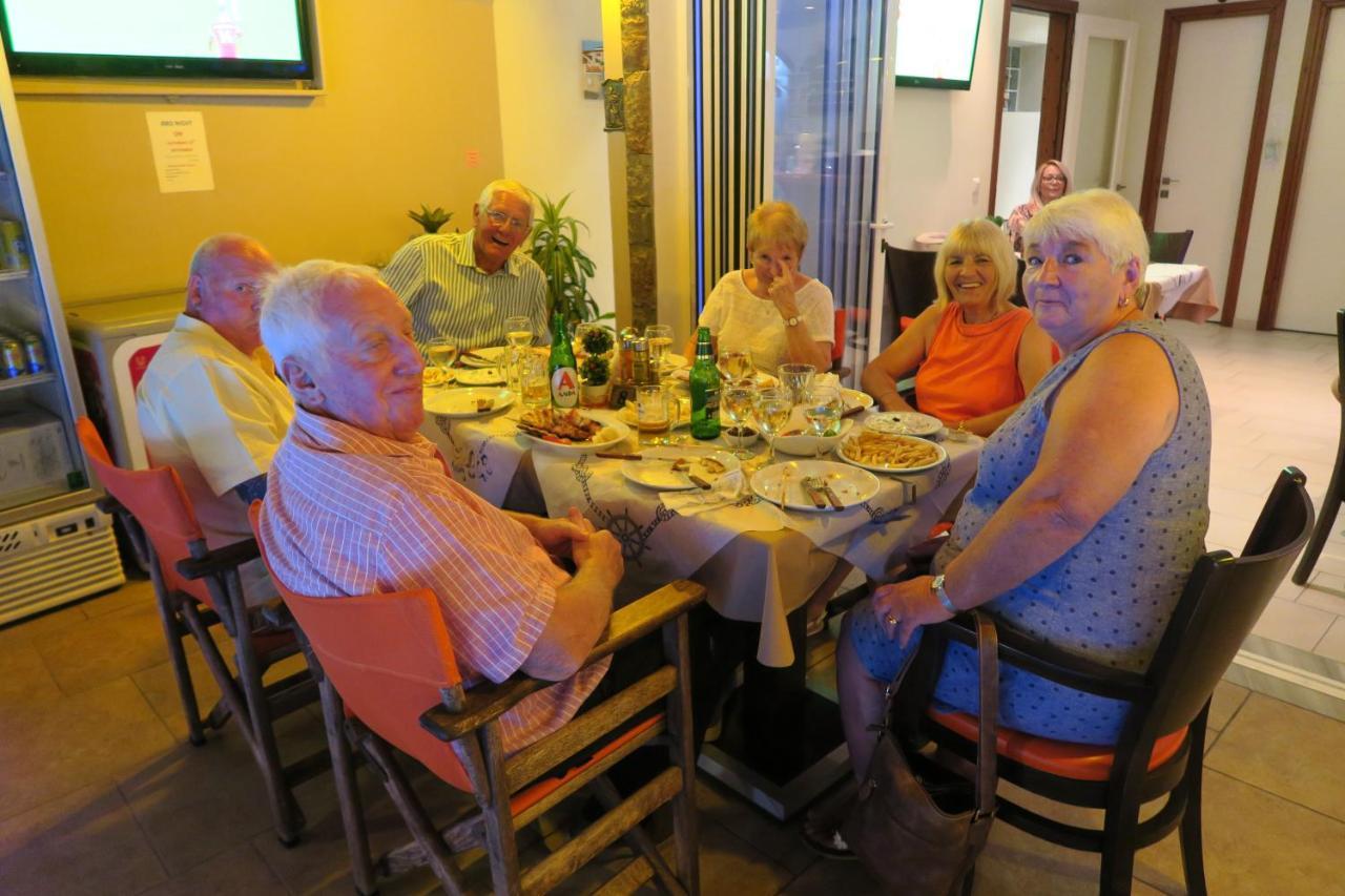Jasmine & * Agios Stefanos Avliotes (Corfu)