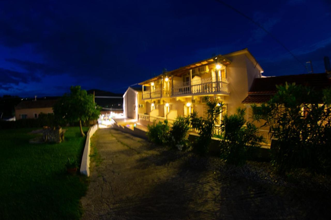Jasmine & Apartament Agios Stefanos Avliotes (Corfu)